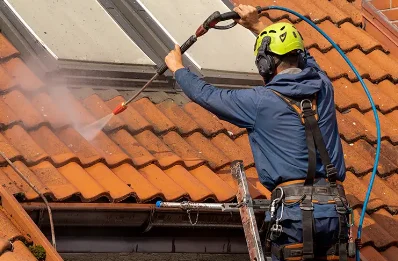 Démoussage et hydrofuge de toiture à Rocamadour